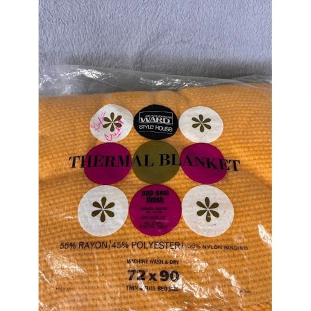 Vintage Montgomery Ward Style House Thermal Blanket Yellow Waffle Weave 72x90